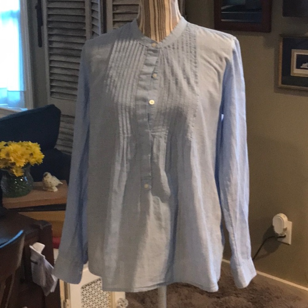 GAP shirt